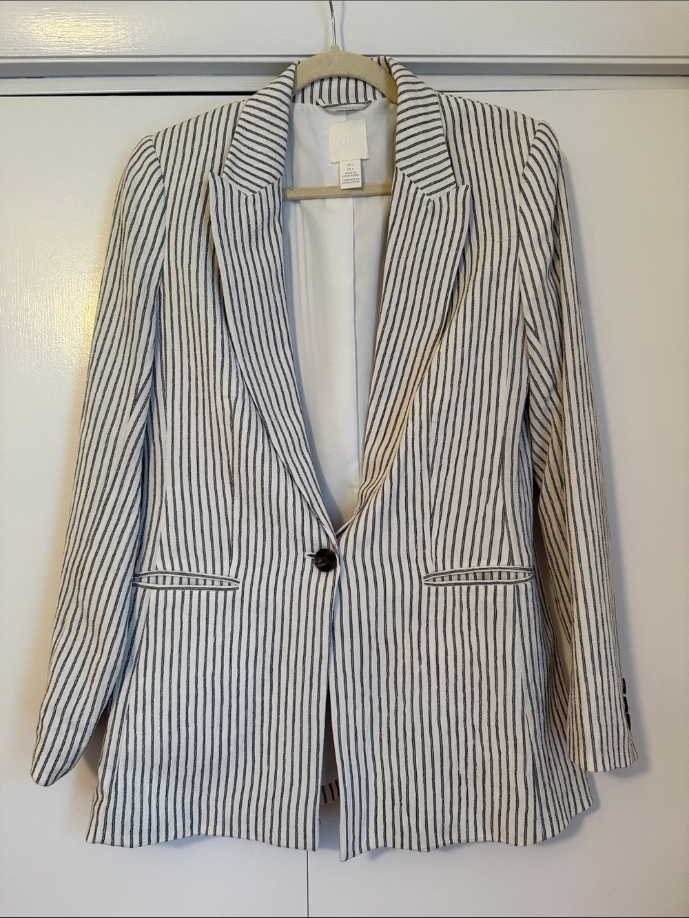 H&M Women's Striped Single-Button Blazer - White & Black